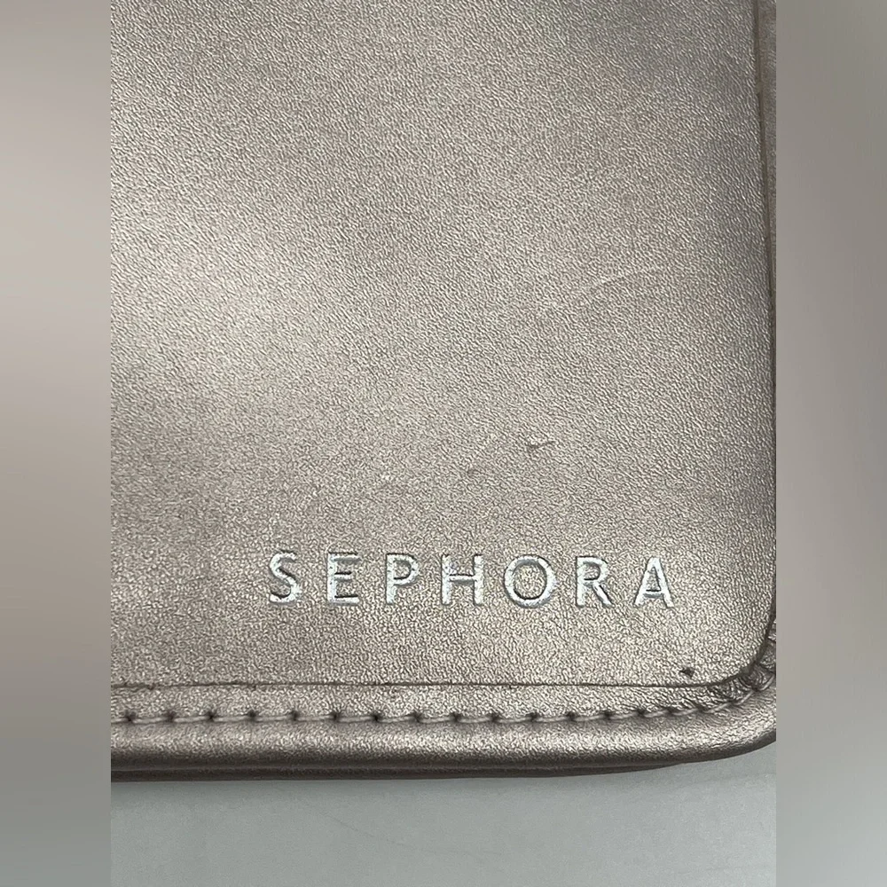 Sephora eyeshadow brush case silver metallic color 10 slots